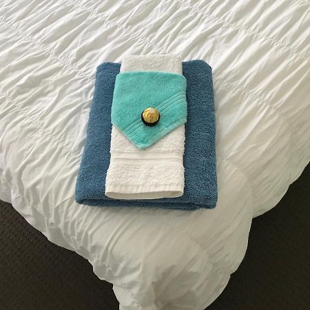 Jennie's In Whitianga Bed & Breakfast Bagian luar foto