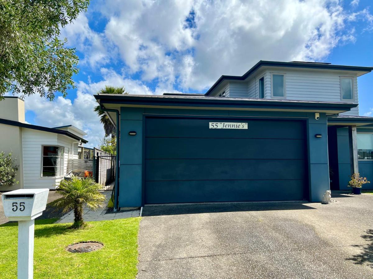 Jennie's In Whitianga Bed & Breakfast Bagian luar foto
